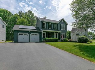 411 Donald Dr, Schenectady, NY 12306