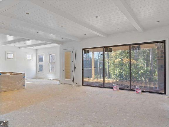 5th image of 10908 Woodstock Rd