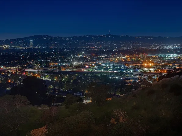 3329 Durham Ct, Burbank, CA 91504