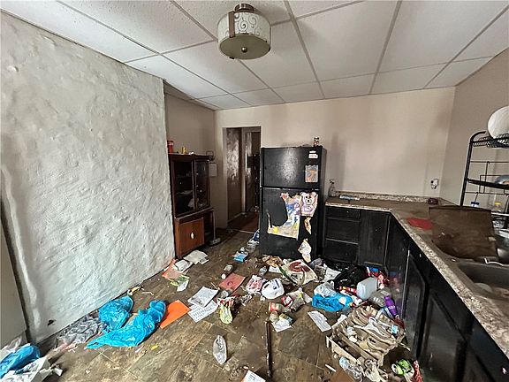 5th image of 130 Zara St