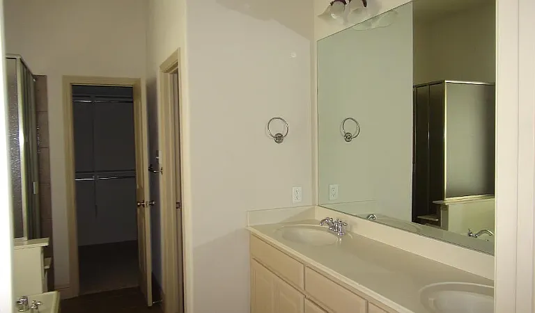 6783 San Fernando — Photo 38
