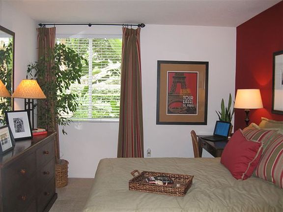 3rd image of 100 Las Palmas Dr #638