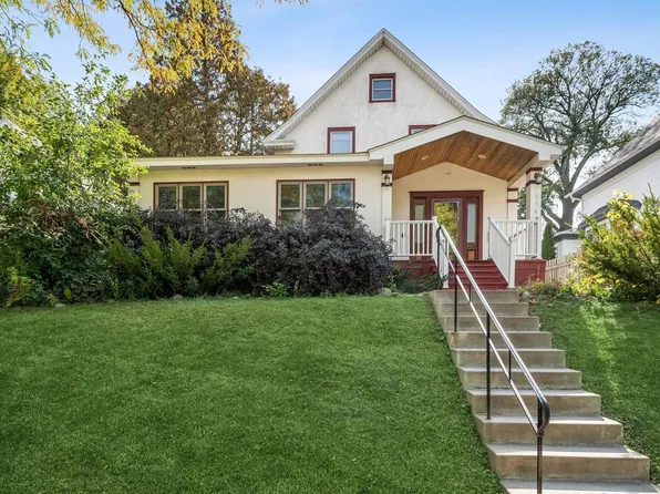 314 Baker St W, Saint Paul, MN 55107