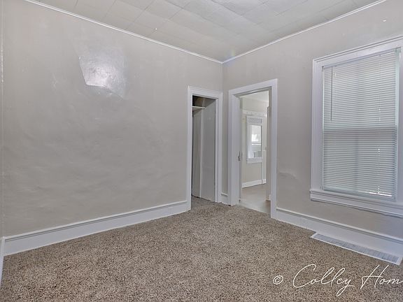 5th image of 1221 Alamo Ave