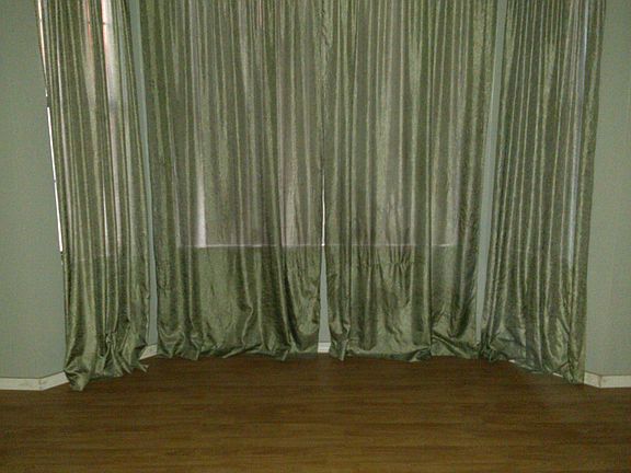 Living Room 18X20 sq. ft.