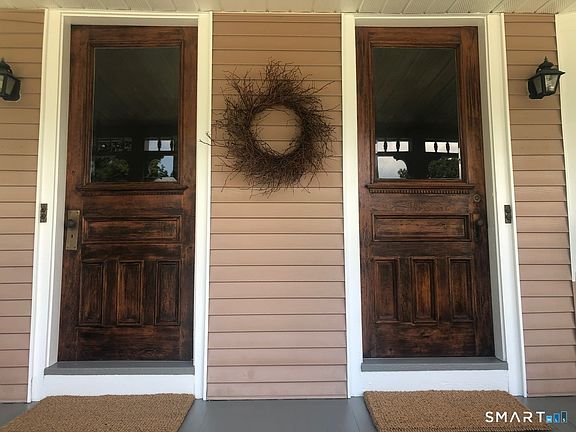 3rd image of 27 Salem Street