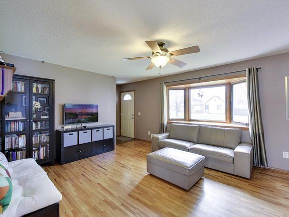 4th image of 2211 N Upland Crst