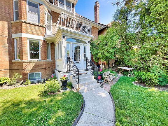 3rd image of 18 Shorncliffe Ave