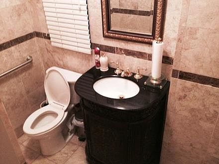2nd image of 41 W 72nd St APT 1C