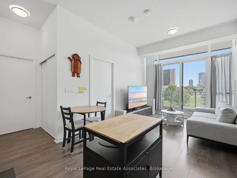 32 Forest Manor Rd #207 — Photo 11