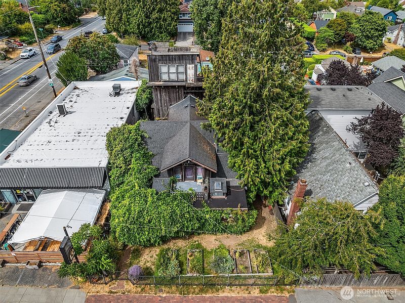 3rd image of 652 NW 85th Street