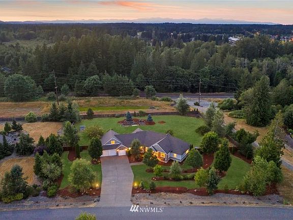3rd image of 7647 Countrywood Dr SE
