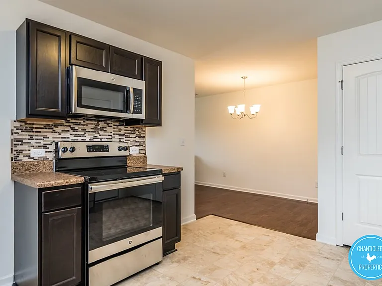 515 Hobkirks Pl — Photo 8