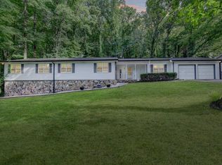 955 Ridgedale Dr, Lawrenceville, GA 30043