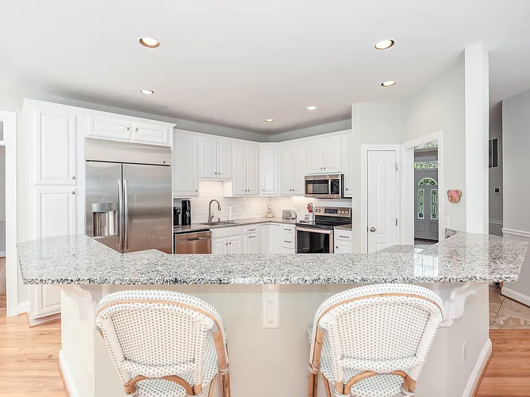 9304 Wildoak Dr — Photo 16