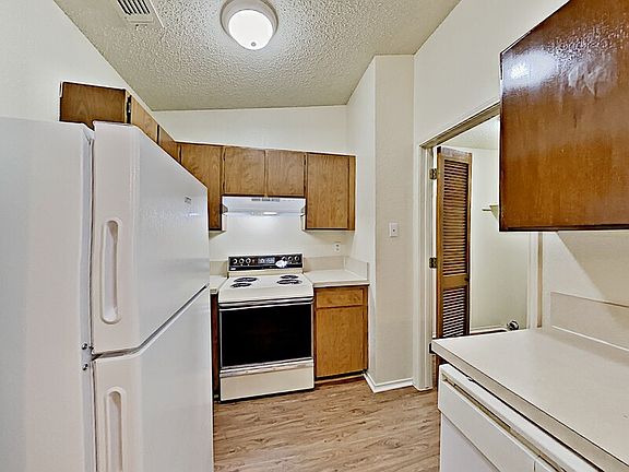 5th image of 7472 Tiffany Meadows Ln