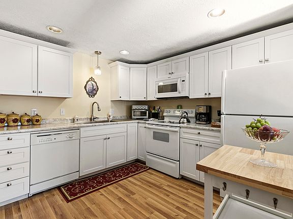 4th image of 34 Ocean Park Road #26