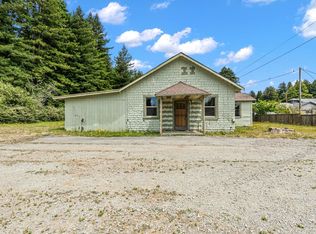 6760 Lake Earl Dr, Crescent City, CA 95531