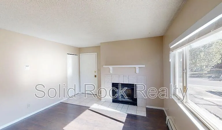 2817 King St #D — Photo 4