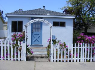 518 10th St, Pacific Grove, CA 93950
