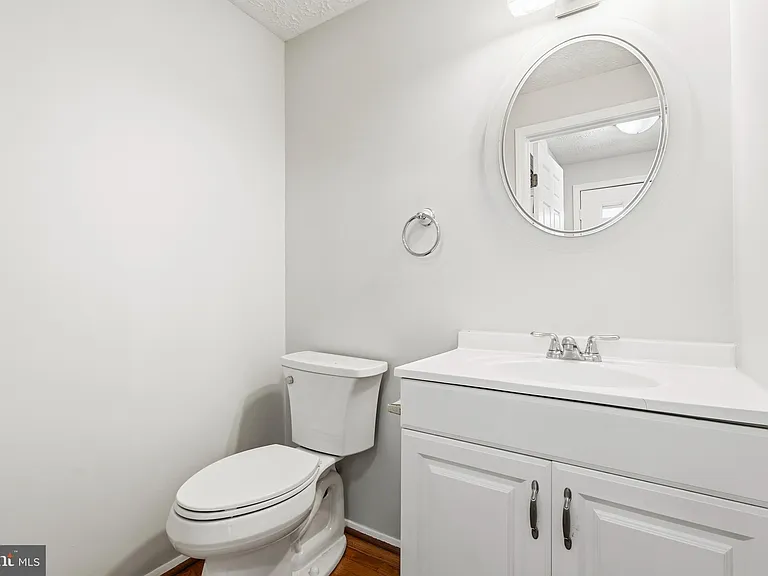 4600 Brentleigh Ct — Photo 8