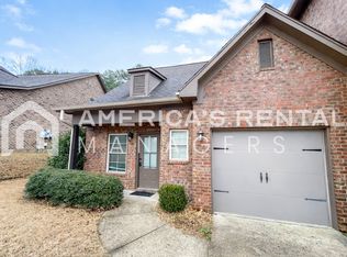 4241 Lochshire Ln, Gardendale, AL 35071