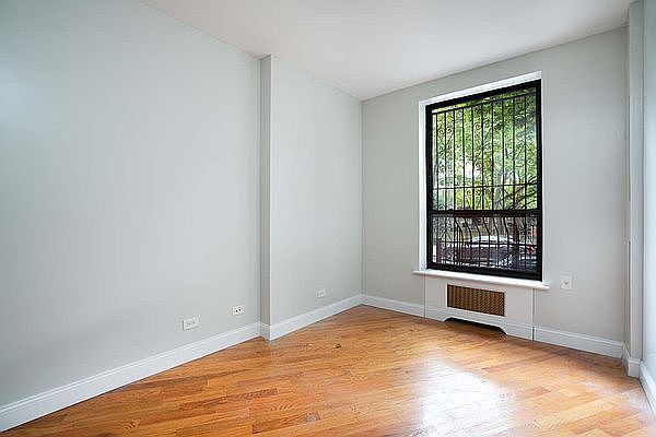 1st image of 451 E 114th St #1B