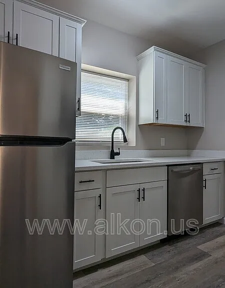 998 Clifton Rd — Photo 16