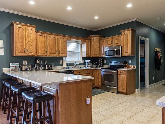 2nd image of 119 Timberwolf Dr