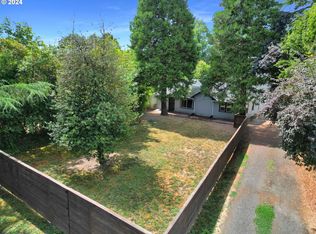 830 Willow Ave, Eugene, OR 97404