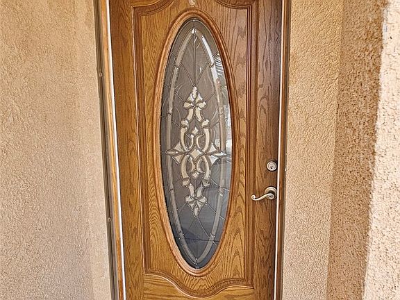 4th image of 7064 Eucalyptus Ave