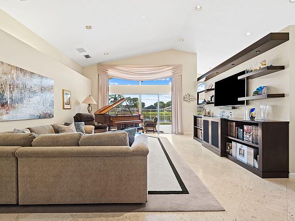 5th image of 11655 Pamplona Boulevard