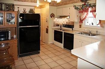 4th image of 2601 Tulane Dr