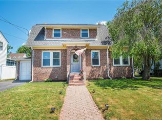 240 Bradley Ave, Meriden, CT 06451