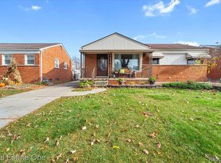 15431 Drake St, Southgate, MI 48195