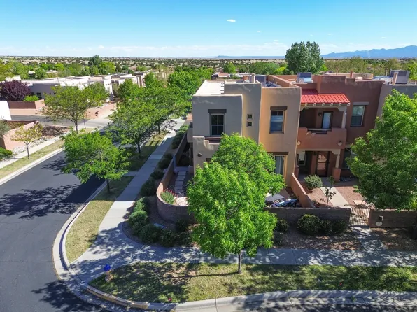 41 Victorio Peak, Santa Fe, NM 87508