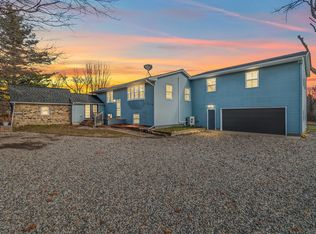 1209 Dean Rd, Tekonsha, MI 49092