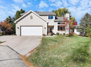 854 Sky Ridge Dr, Madison, WI 53719