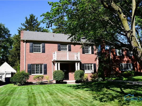 2433 Densmore Dr, Toledo, OH 43606