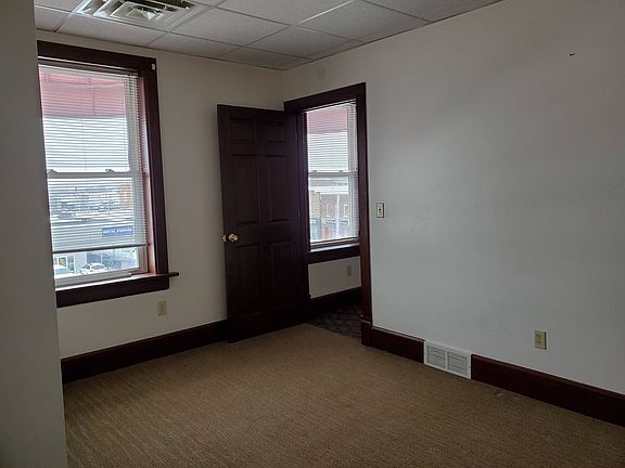 4th image of 1323 Ludington St #11225410