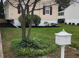 647 Taranto Ave, Blackwood, NJ 08012