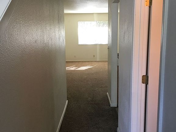 3rd image of 1129 Burton Dr APT 2