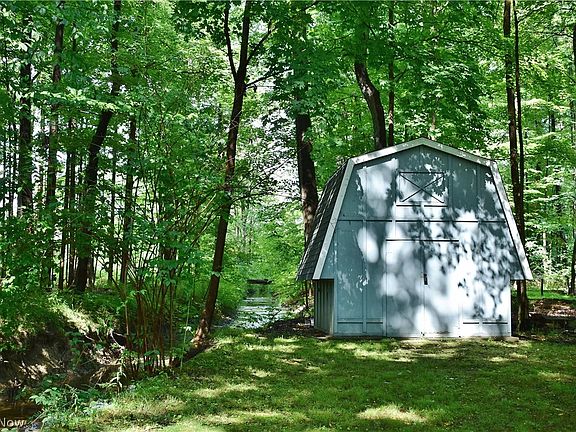 3rd image of 8386 W Craig Dr