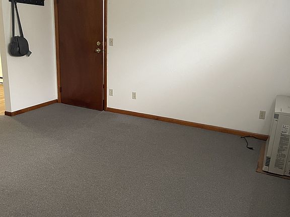 3rd image of 169 West St