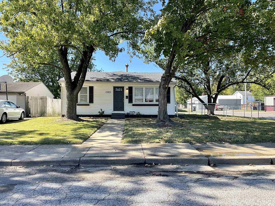 1st image of 1701 S Parker Dr