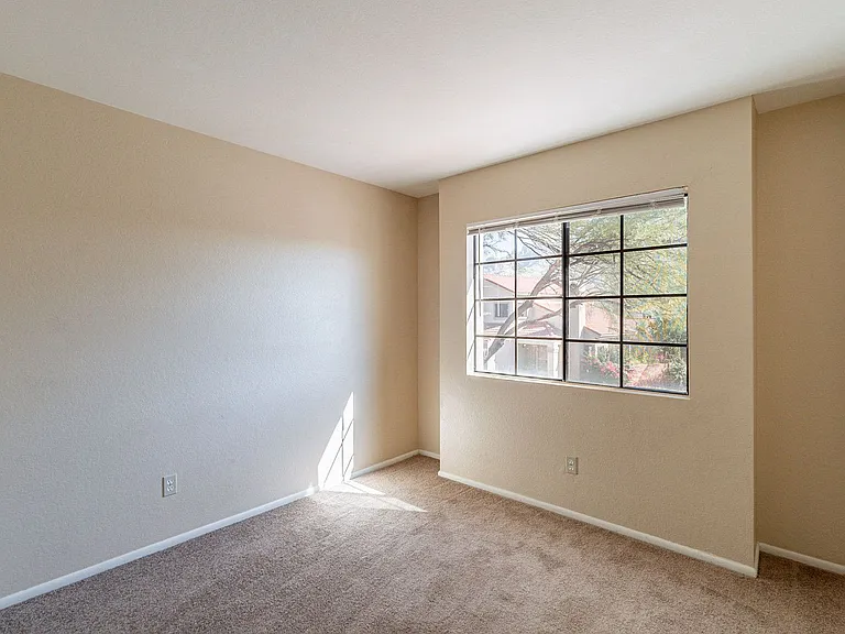 630 W Cassidy Pl — Photo 28