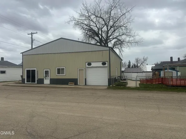 115 1st Ave NW, Streeter, ND 58483