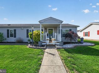 102 Daisy Ln, Royersford, PA 19468