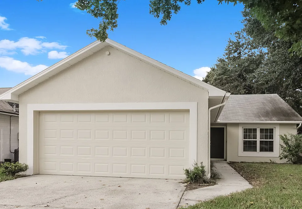 104 Little Fox Ave