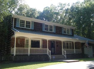 241 Remsen Rd, Wading River, NY 11792